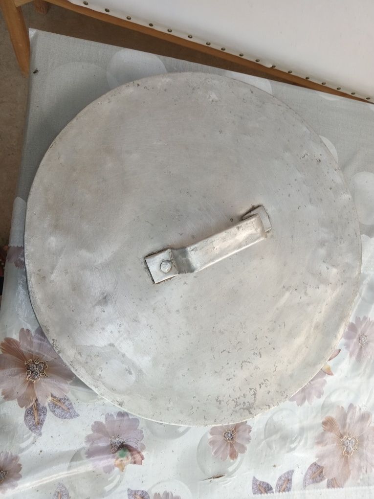 Qasqon sotiladi! 300-320 ta manti ketadi