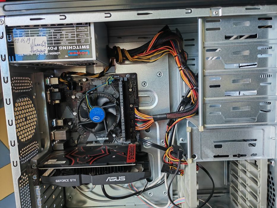 Workstation LC-POWER PRO-925B, I7-8700,3,2GHz,16GB-DDR4,1TB SSD - 2,5"