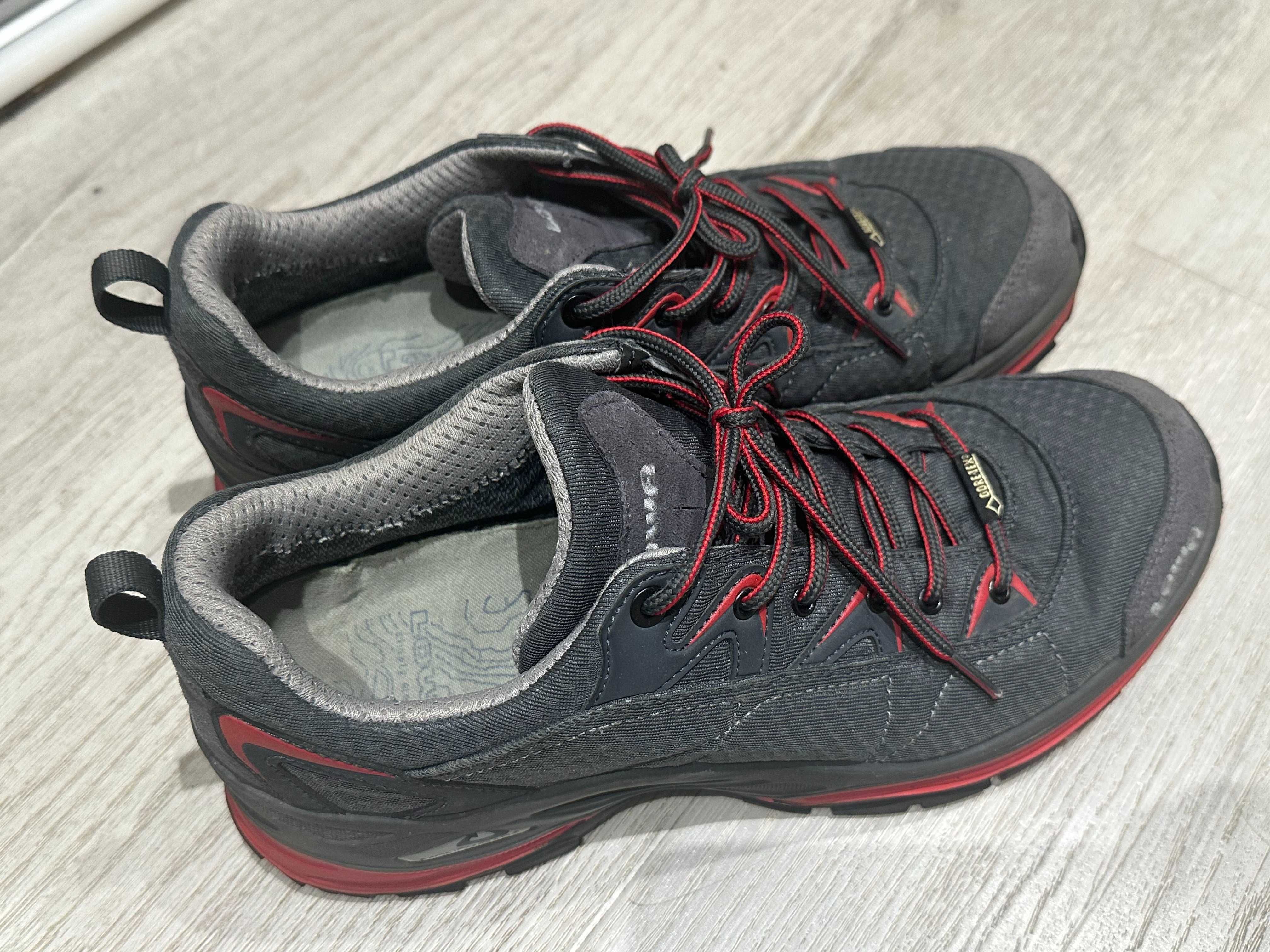 Туристически обувки Lowa FERROX GTX LO