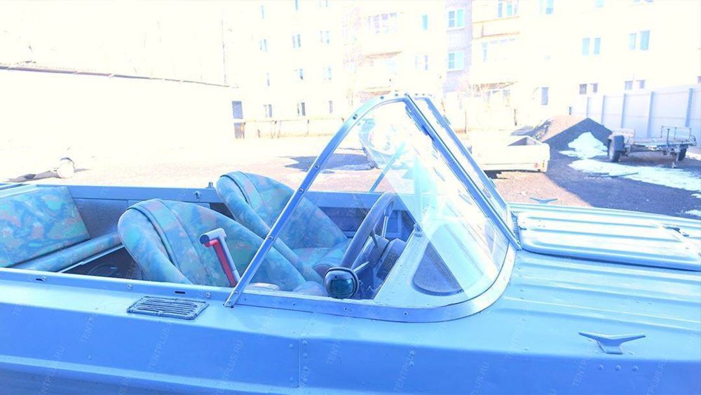 Лобовое стекло на Казанка 5 с калиткой.