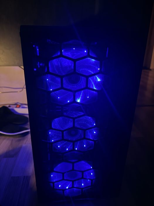PC gaming,studio ,Ryzen 5 5600X, 16GB 3200mhz, ssd 1tb m2 pcie4, b550m