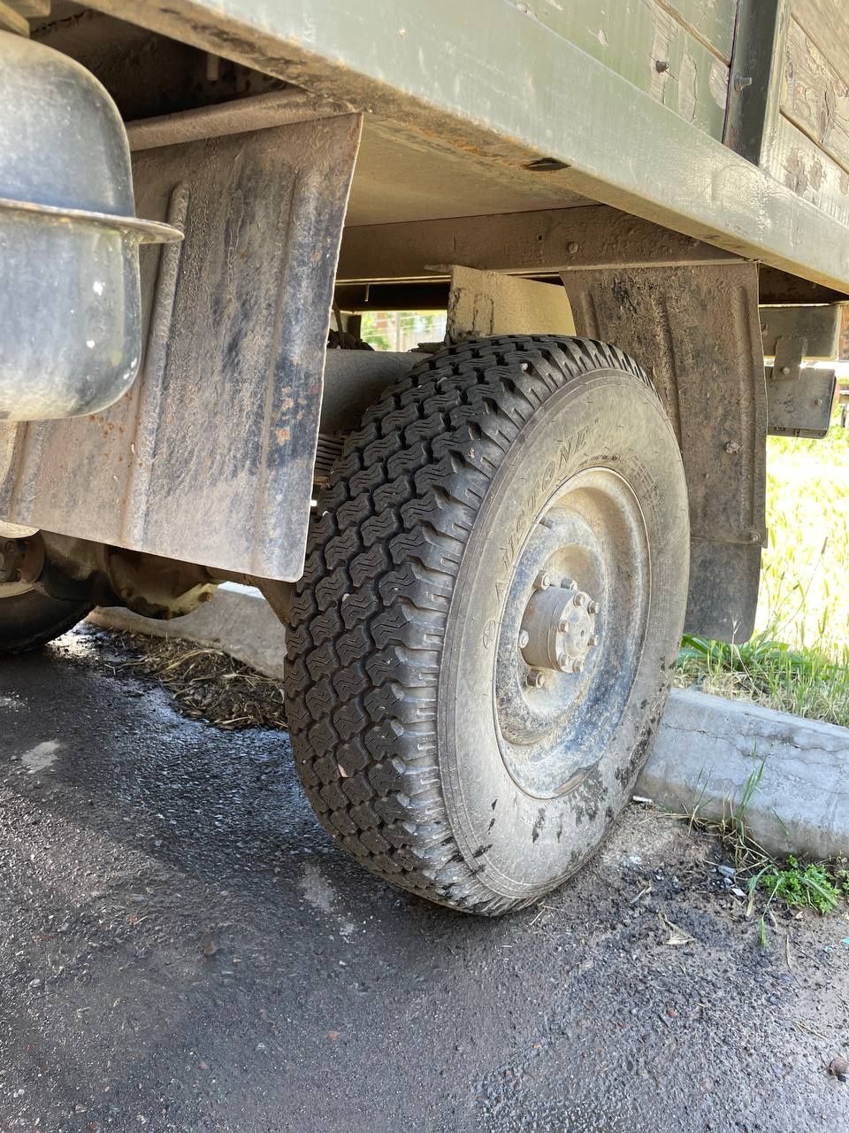 UAZ moshinasi sotiladi
