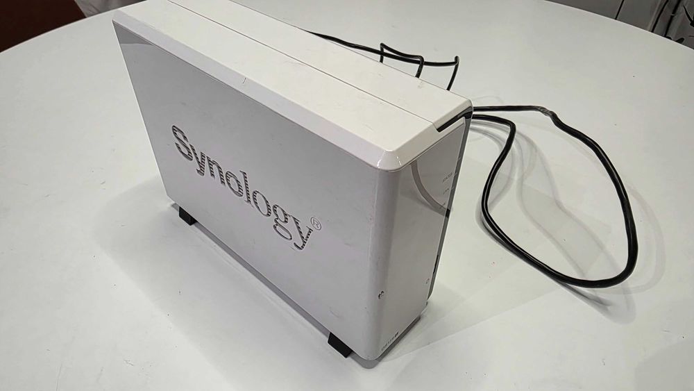 NAS Synology DS119 + HDD Seagate Constellation 3Tb