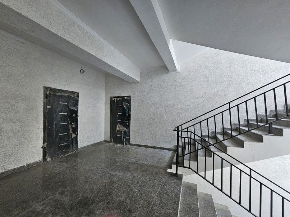 2/5/8 69кв. Базар Кадышева. Конечная.