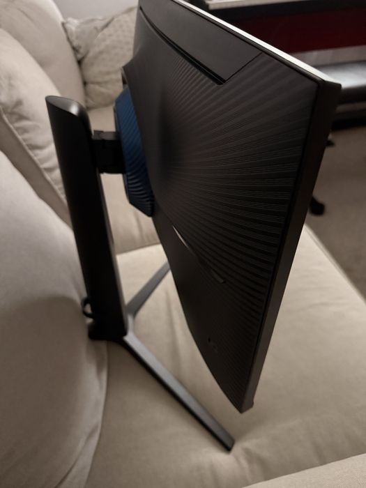 Monitor Gaming - Odyssey G3 24” - -80Hz