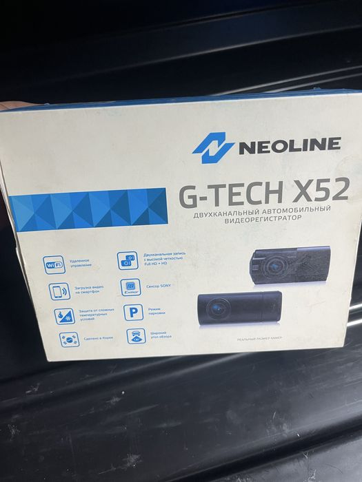 Продам видеорегистратор Neoline x52