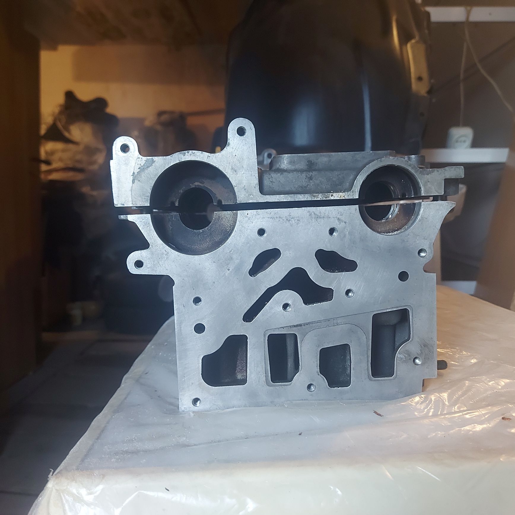 Продам  головку F4R  на рено дастер 2л. с VVTi