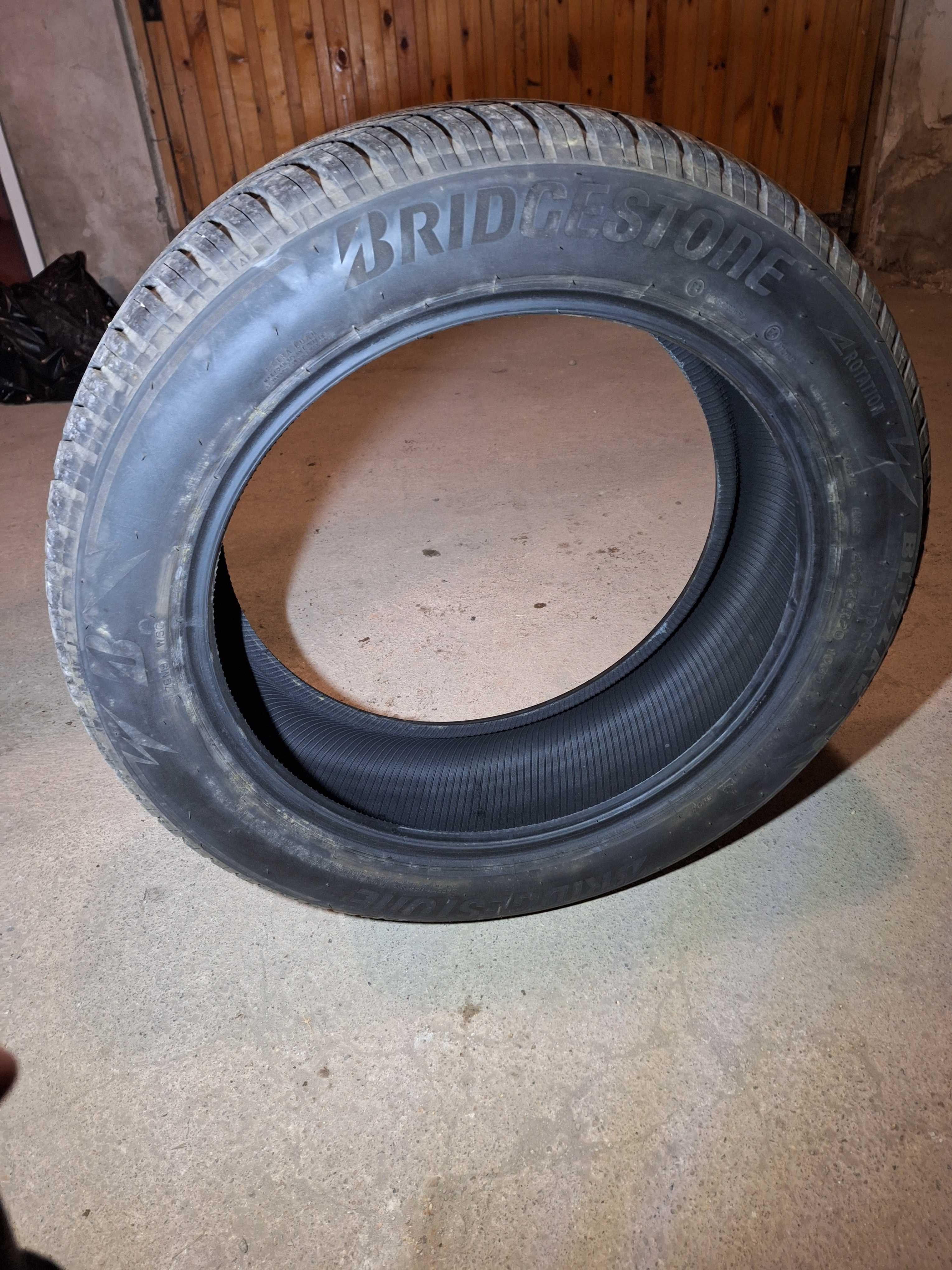 Премиум зимни гуми BRIDGESTONE Blizzak LM005 235/55 R20 105 V XL 250лв