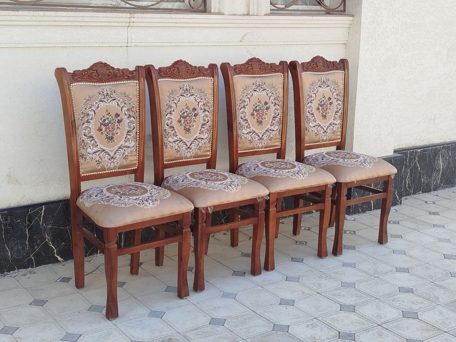 Toy va boshqa marosimlar uchun stol stul prakatga beriladi.