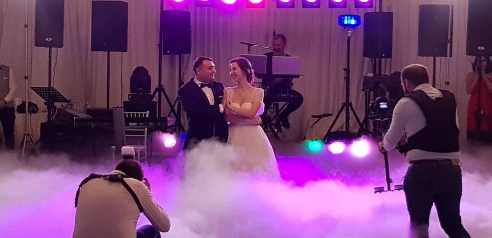 449 lei .Fum greu - Artificii / Duminica, 399 lei / gheata carbonica.