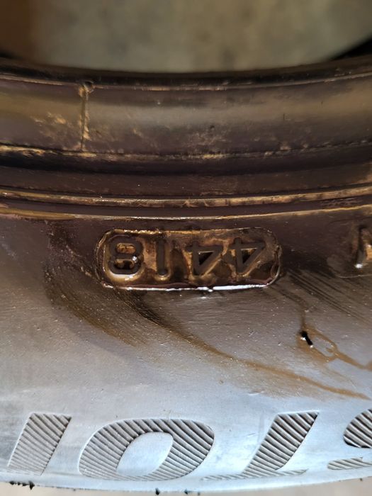 2 anvelope 225 50 R 17 Bridgestone iarna