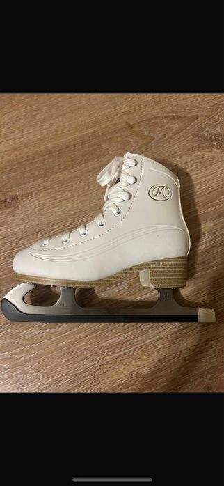 Коньки новые детские