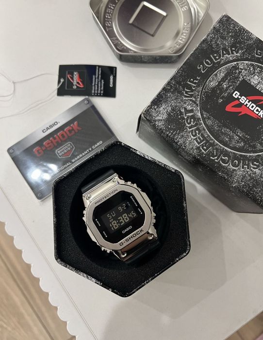 Casio G-Shok 5600-1ER