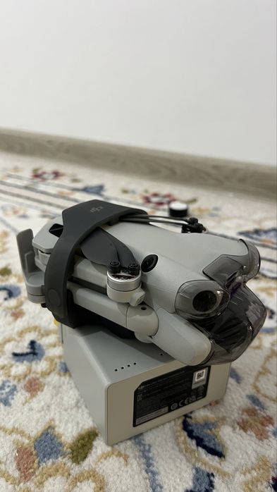 Продам dji 4 mini pro