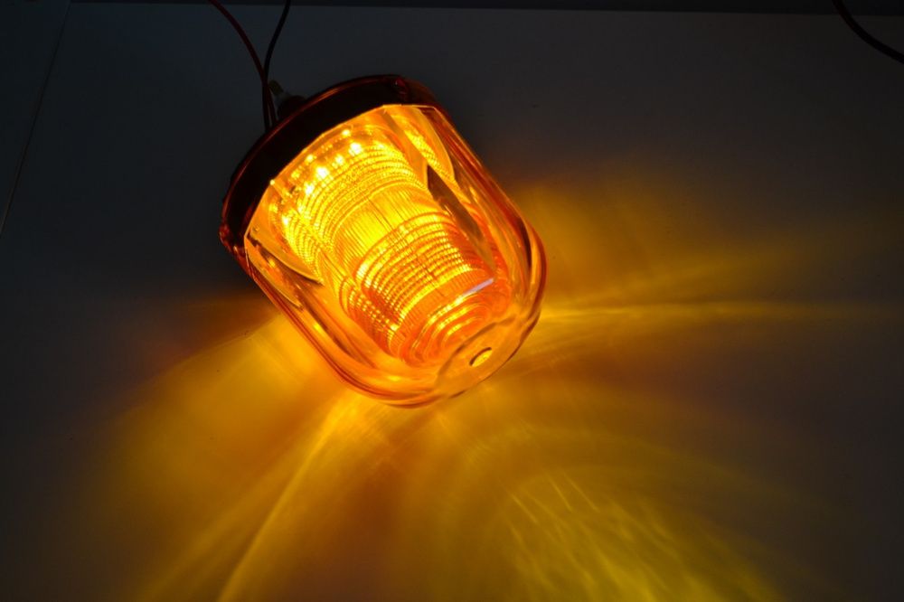 1 бр. ЛЕД LED блиц сигнална лампа, аварийна, маяк , 10-30V