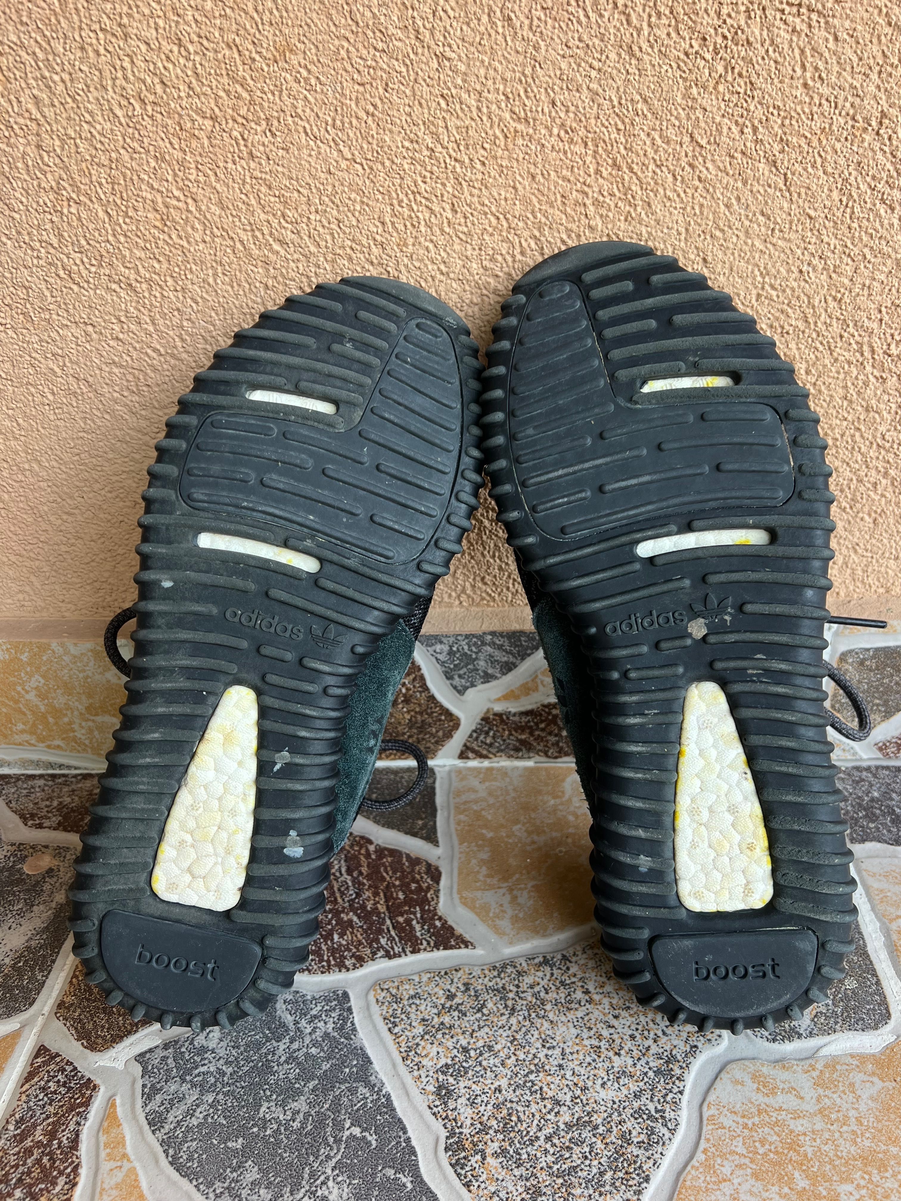 Маратонки Adidas Yeezy
