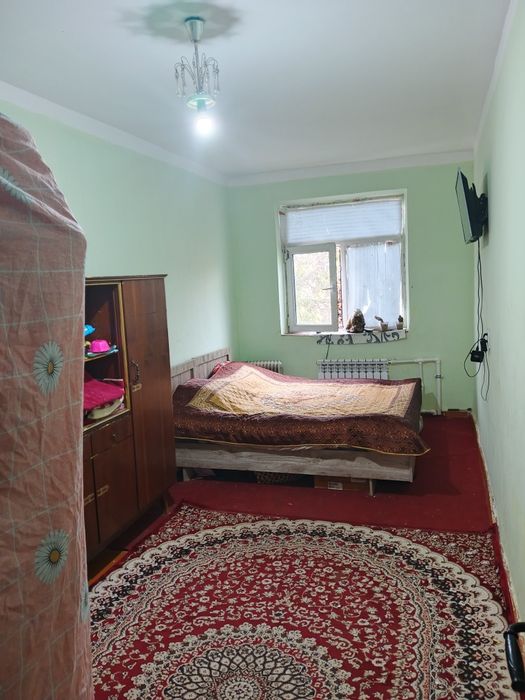 2 xonali kvartira sotiladi chirchiq