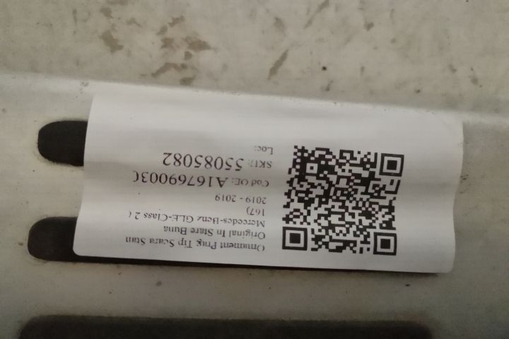 Орнамент Праг Тип Стъпало Ляв Оригинален В Добро Състояние Мерцедес-Бе