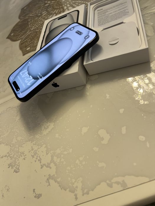 Iphone 15 FULL BOX baterie stare foarte buna  UNLOCKED IN ORICE RETEA