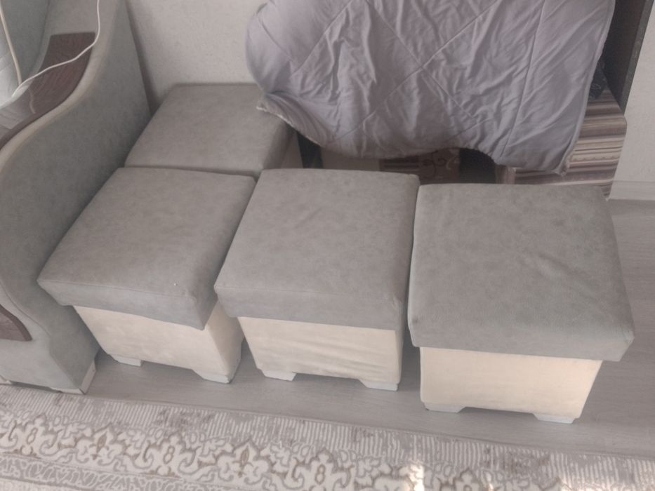 Продается уголок