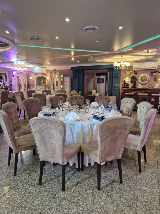 Продам  стулья мягкие в хорошем состоянии