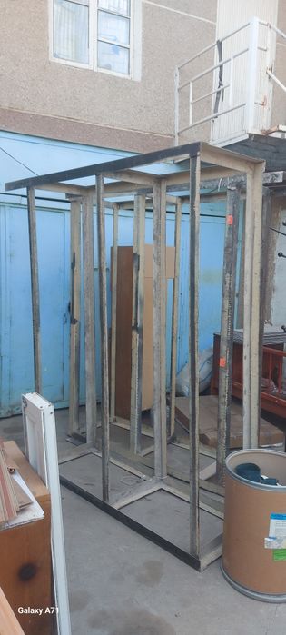 Прилавка металлические