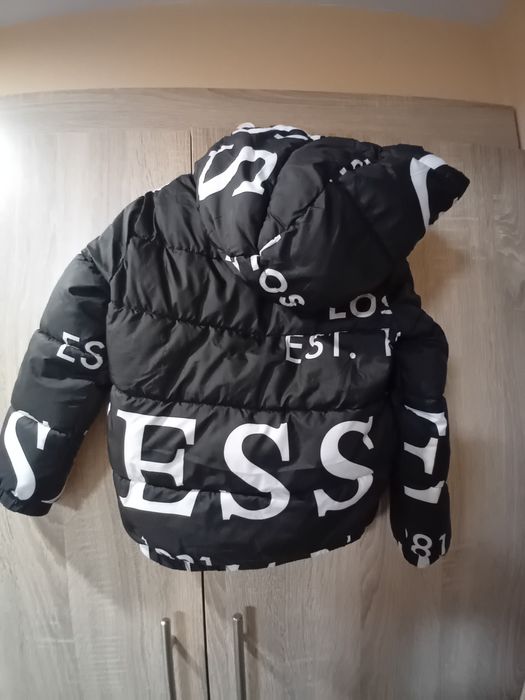 Яке Guess 4г 40лв