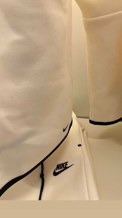 100% Оригинални Дамски екипи Nike Tech Fleece - комплекти в размер S