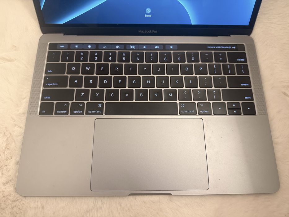 Macbook Pro 13” Touchbar