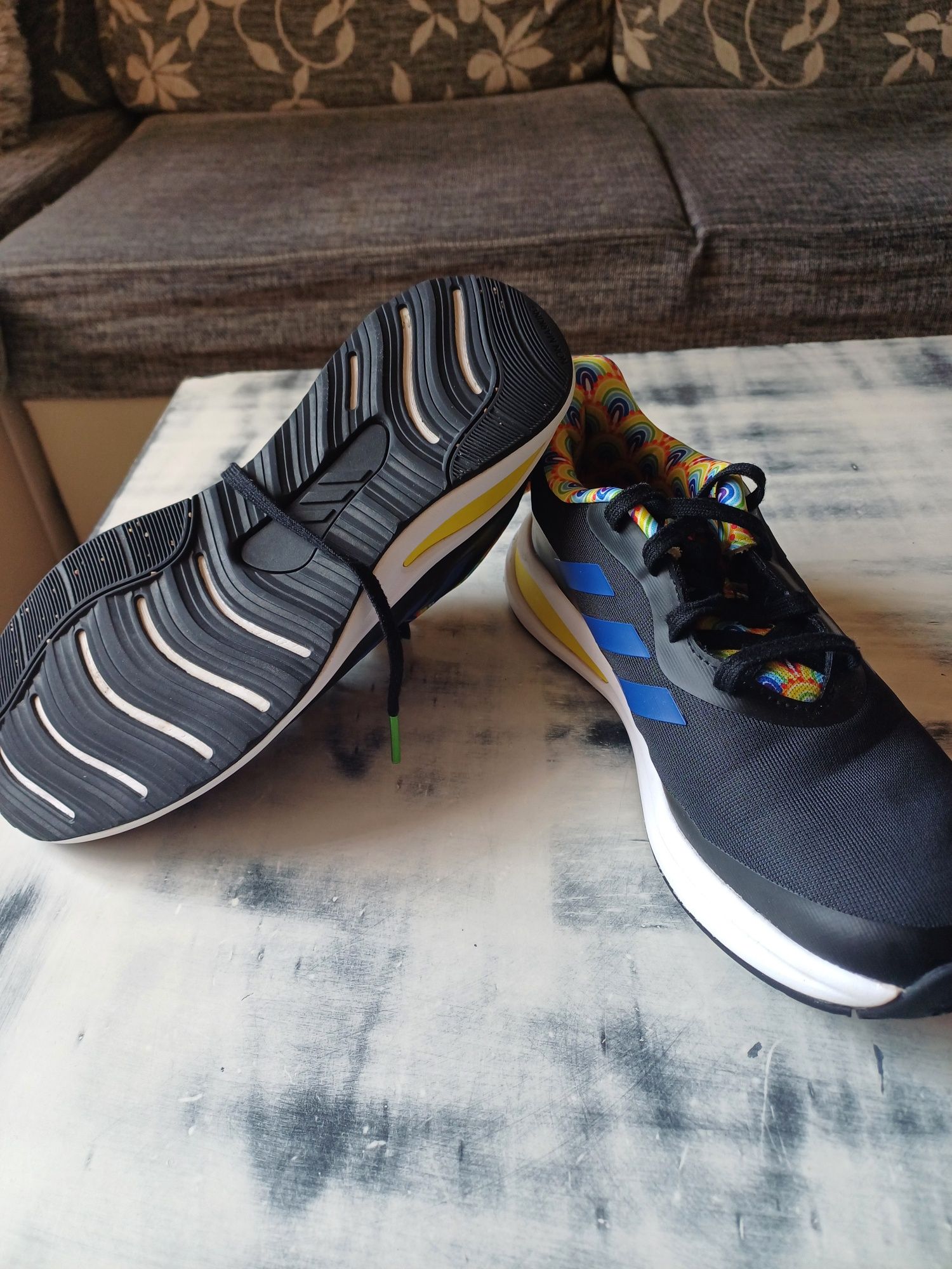 Дамски маратонки adidas 38номер