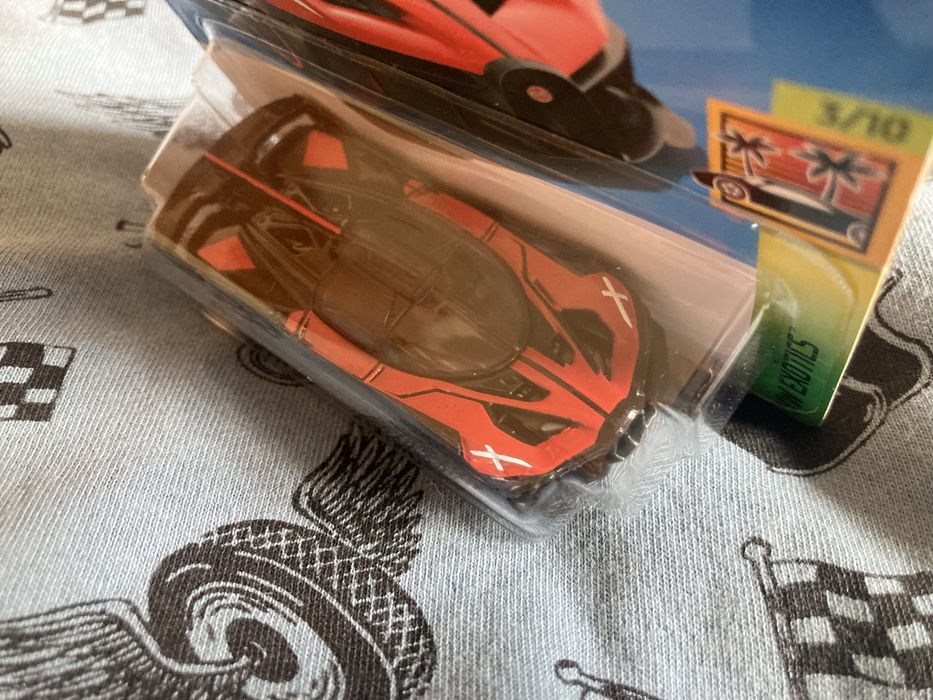 Bugatti Bolide Hot Wheels HW EXOTICS | Бугати Булид Хотуилс