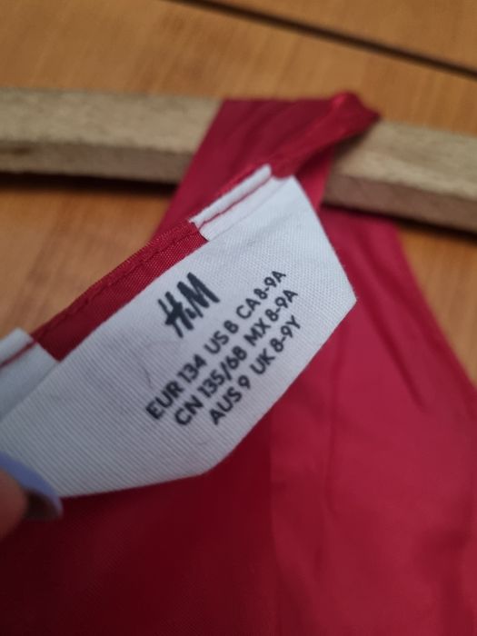 Официална рокля H&M 134 см