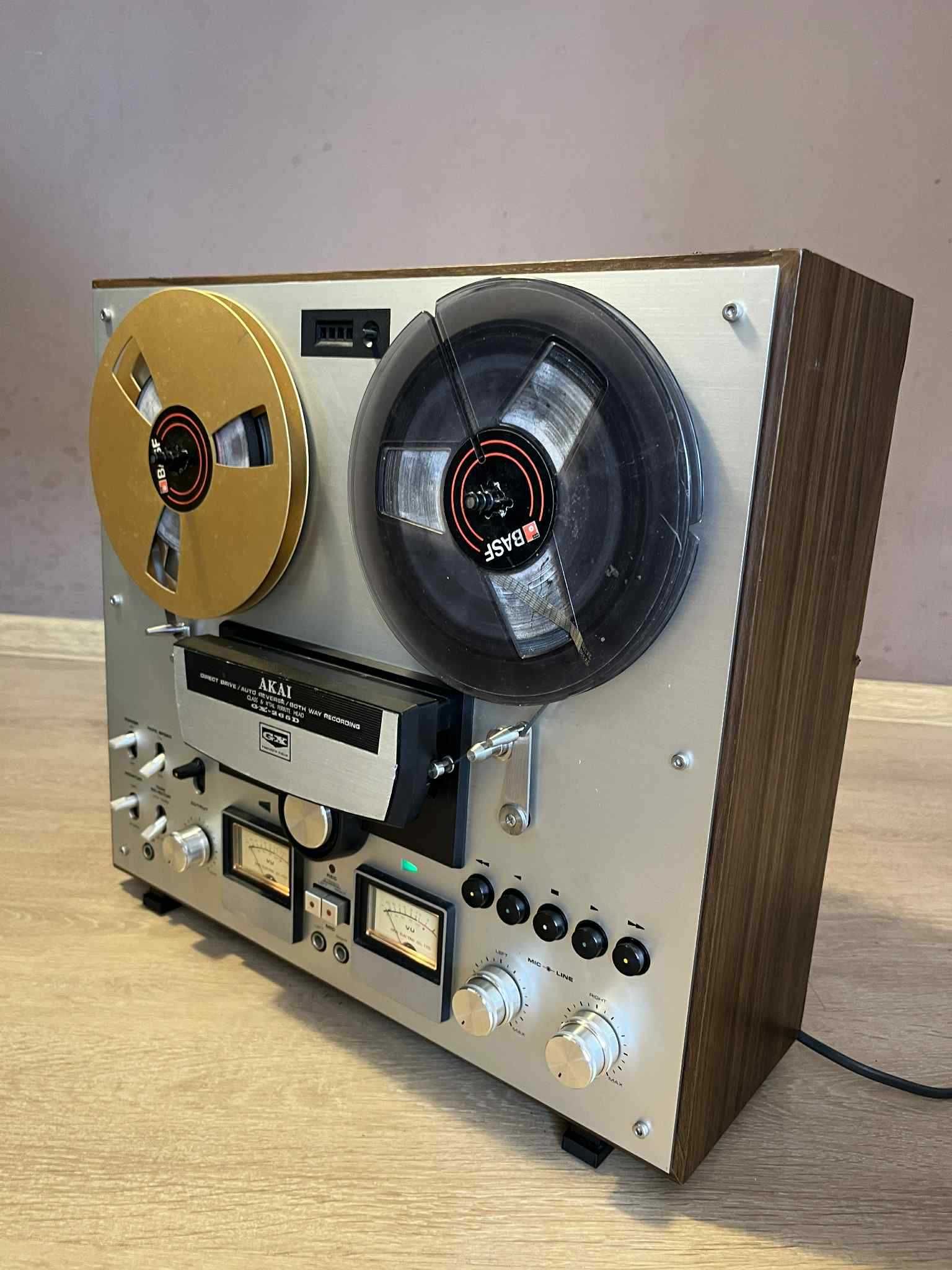 Akai  магнетофон