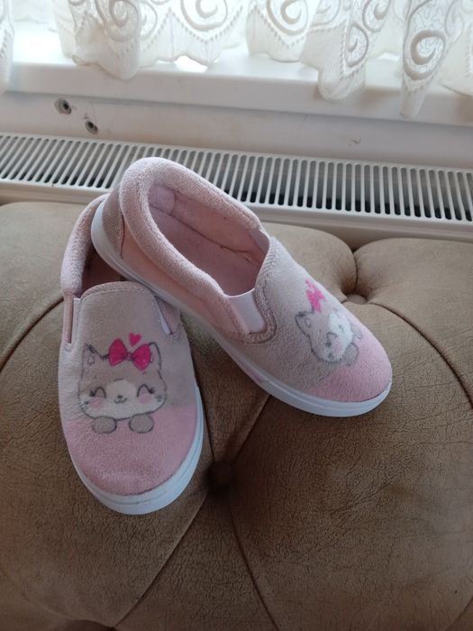 Детски обувки- мукасини,пантофи и бебешки маратонки