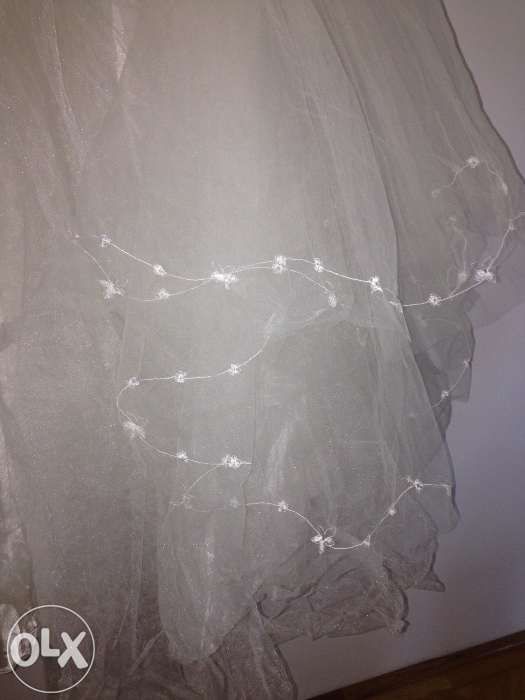 Vand rochie mireasa Agnes Toma