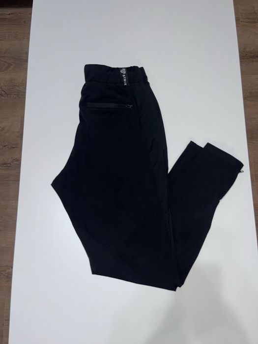 Долнище черно Strix