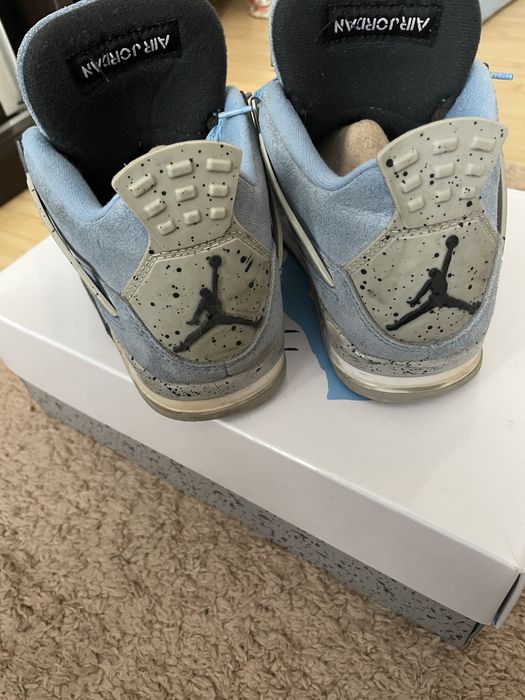Jordan 4 university blue