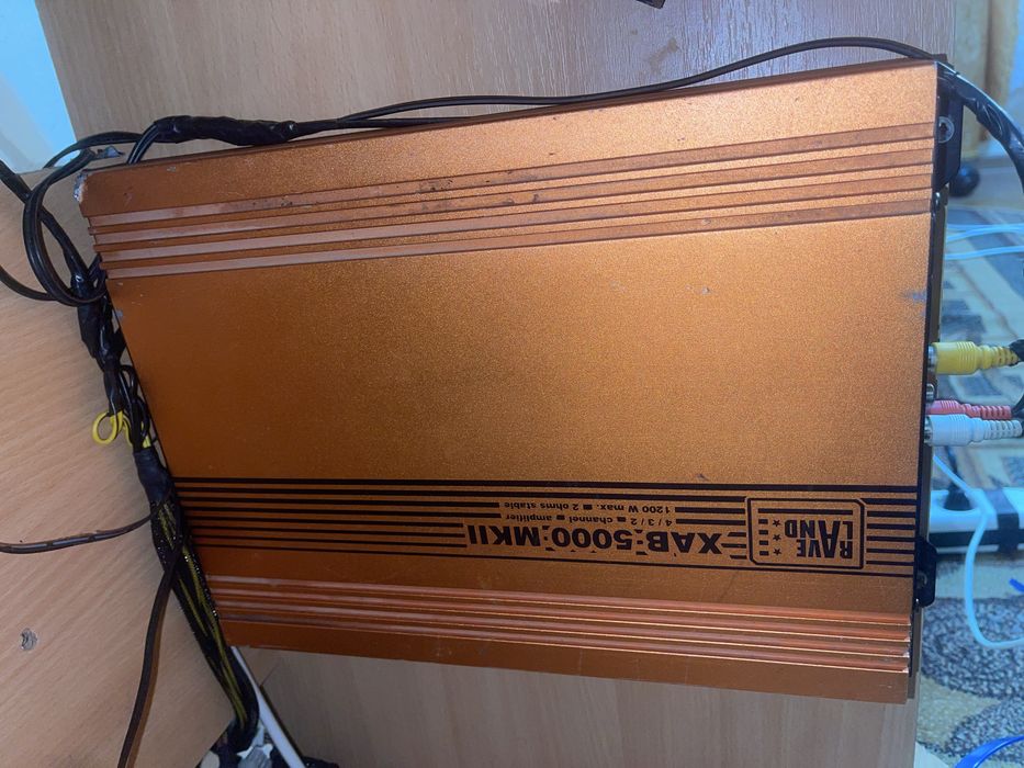 Vand subwoofer alpine 300w rms+statie rave land 1200w in 4 canale/boxe