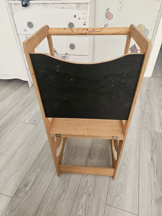 Монтесори кула с пързалка