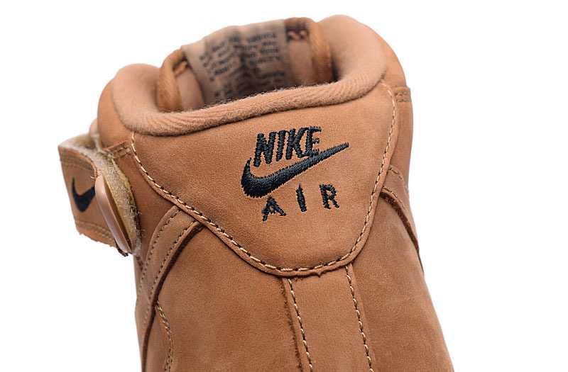 Мъжки маратонки Nike Air Force 1 Mid 07 PRM QS Flax 42,43