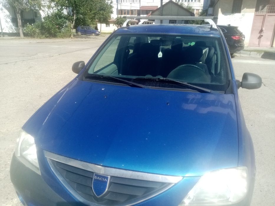 Vând Dacia Logan 1.6, an 2004
