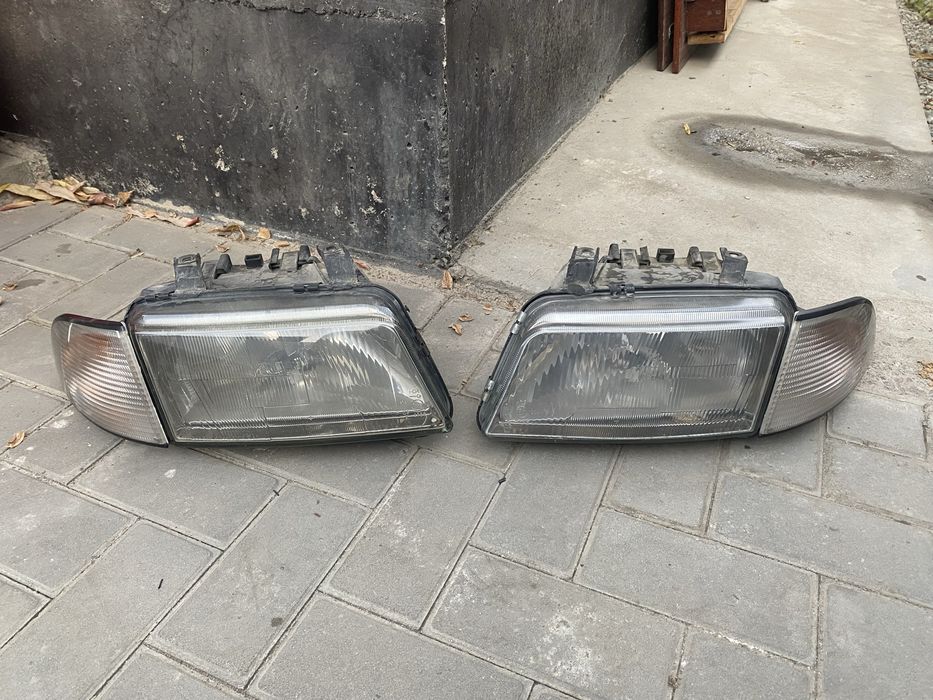 Фары в комплекте с поворотниками