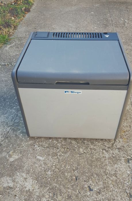 Frigider lada frigorifica 12v 220v si gaz