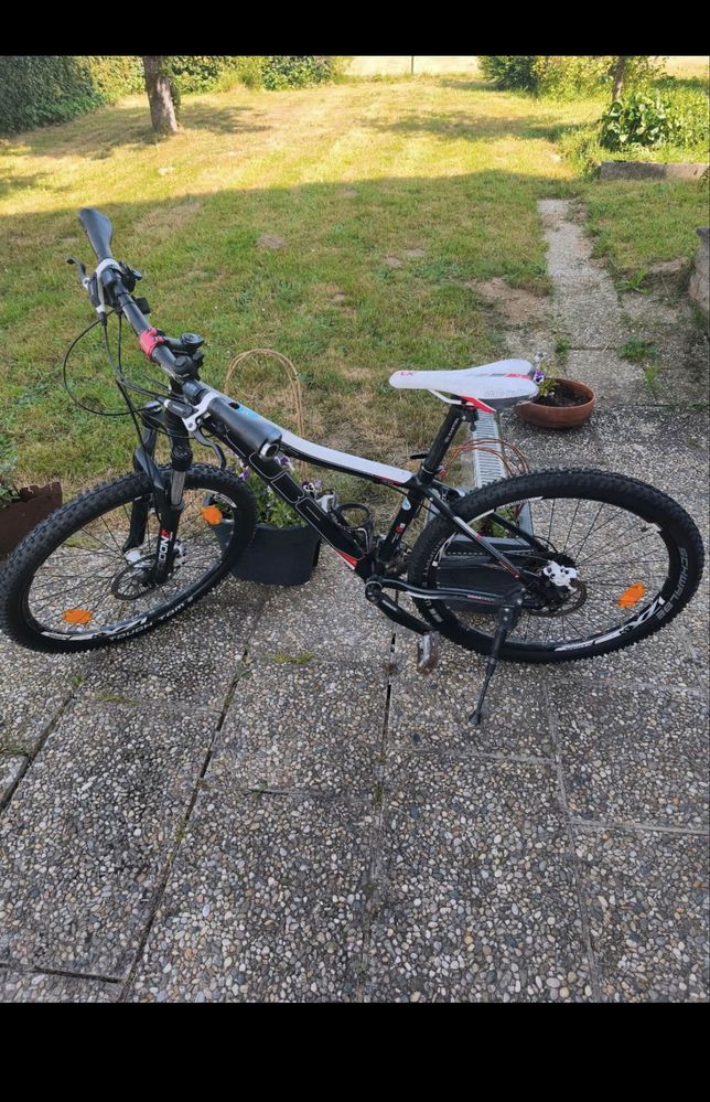 Bicicleta Cube 27 viteze
