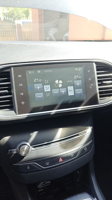 Navigație Peugeot 308 t9 din 2015