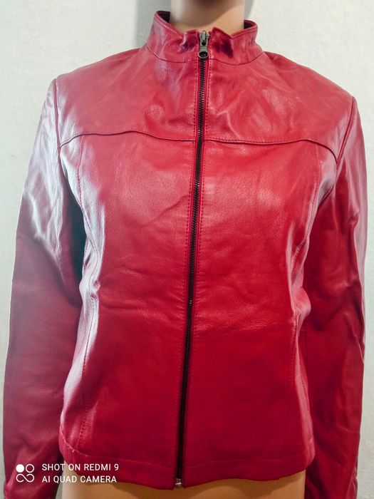 GEACĂ de damă,din piele naturală.Originala de la SHE. Made in ITALY.