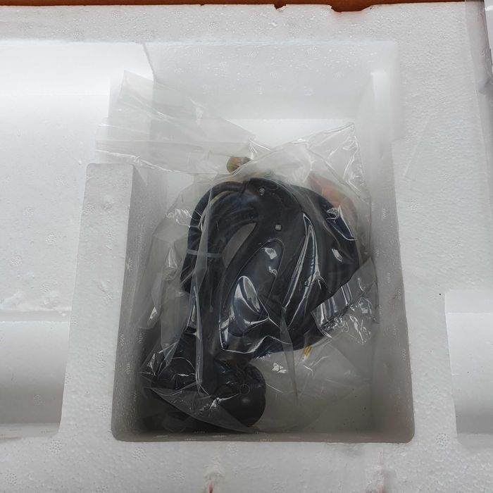 Лебедка 12v. Runva EWG 9000 нова