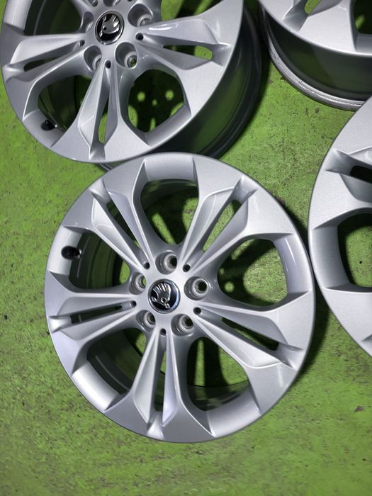 17 5x112 Skoda лети джанти 5х112 шкода