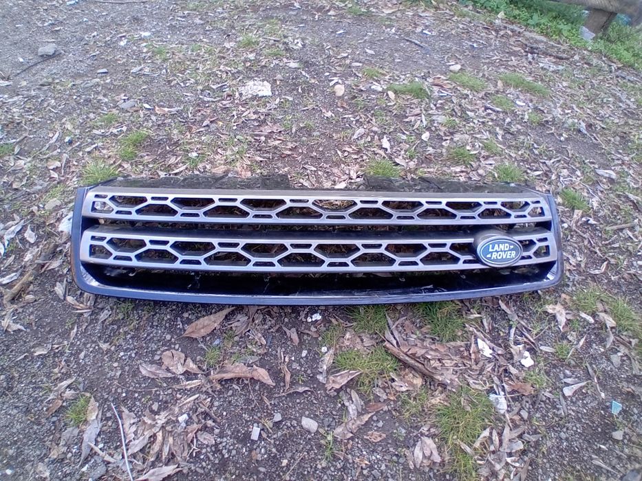 Решетка в бронята Land Rover Discovery sport