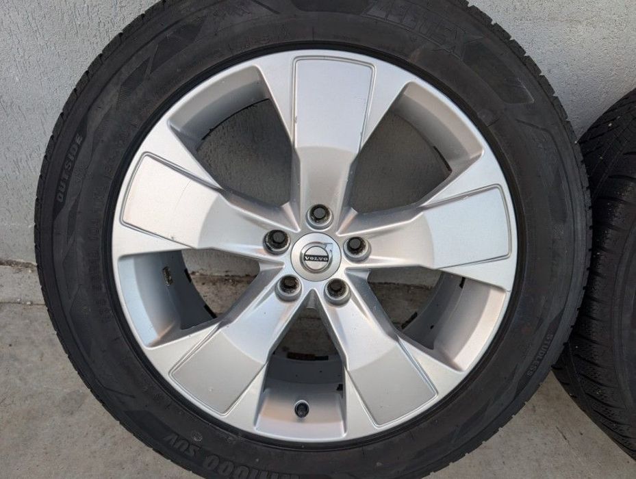 Jante 5 spite 18" Volvo XC40 XC60 S60 V60 CC S90 V90 anvelope 235/55R18 ZEETEX 2022 - 31471553